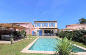 Gridelaide 24 - A Grimaud dans le Golfe de St Tropez - Villa avec piscine privative à proximité de la plage
